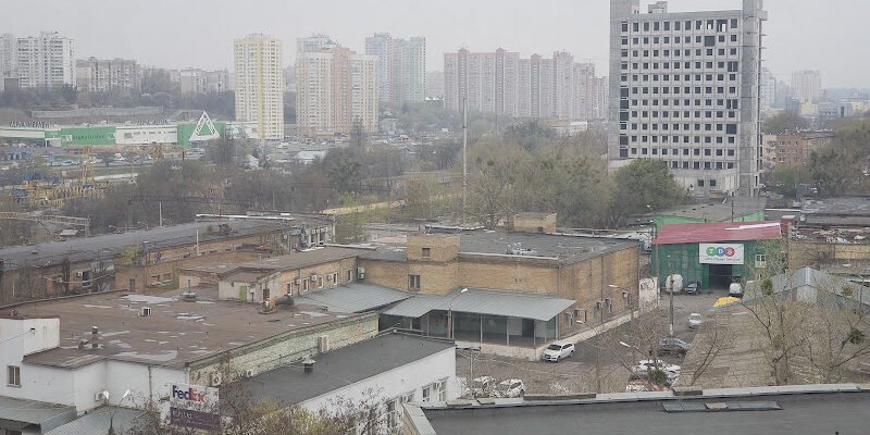 Навчально-бібліотечний корпус Університету в Києві