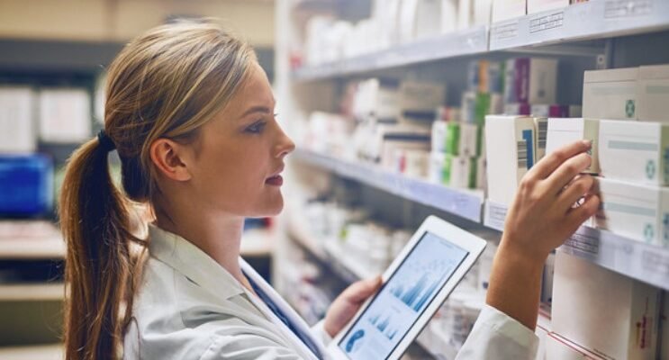 Провізор: обов’язки, навички та значення в фармацевтиці Україні