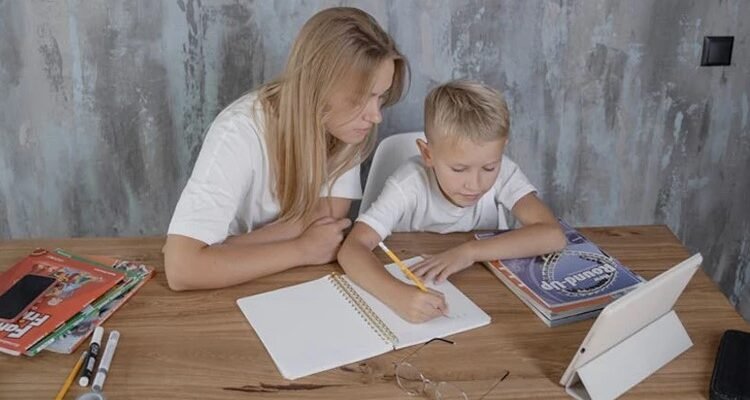 Хто такий гувернер: обов’язки, кваліфікації та переваги професії