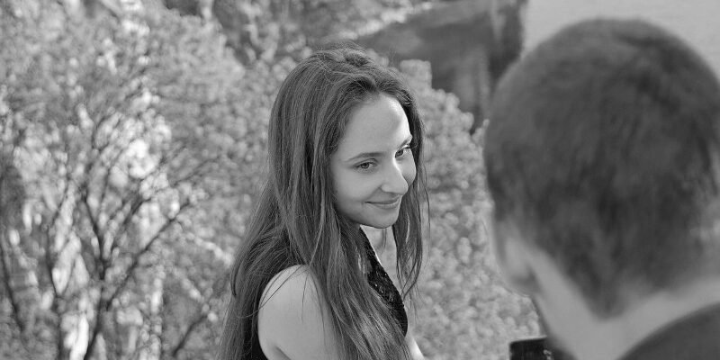 Краш: Що Означає Цей Термін та Як Його Використовують в Молодіжній Культурі?