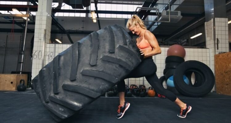 Кросфіт: ефективний тренувальний режим для сили та витривалості