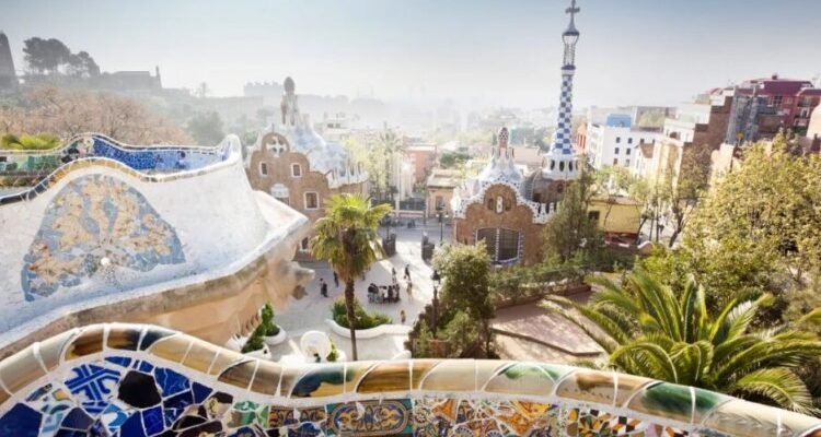 ТОП-10 пам’яток Барселони: Що варто побачити під час візиту?