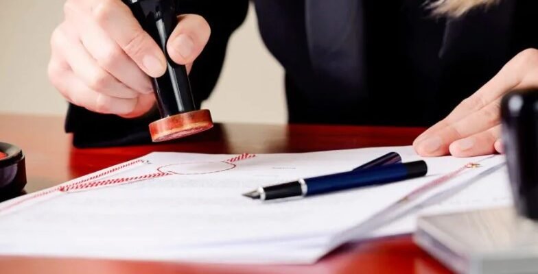 Апостиль: Як легалізувати документи для міжнародного використання