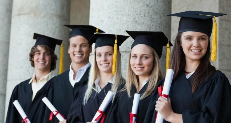 Аспірантура: Зміст, можливості та перспективи для кар’єри