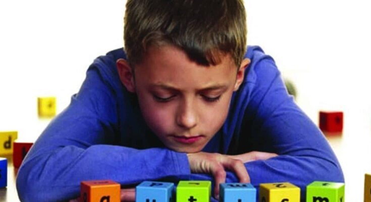 Що таке аутизм: основні ознаки та підтримка для дітей та дорослих Що таке аутизм: основні ознаки та підтримка для дітей та дорослих