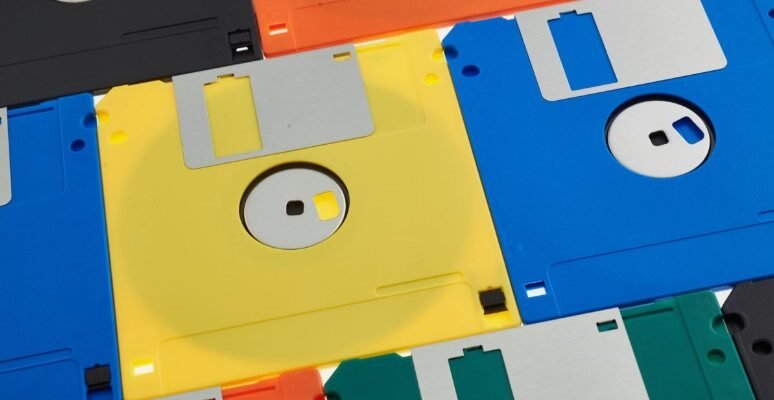 Дискета: історія винаходу та її винахідник Алекс Патріксейнч