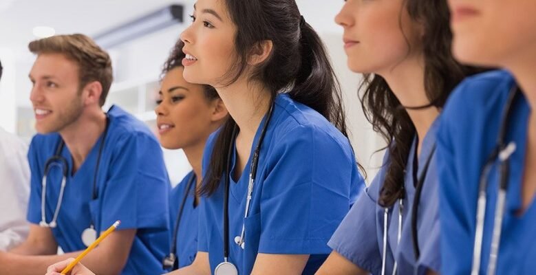 Інтернатура: Основні аспекти та значення для кар’єри молодих лікарів