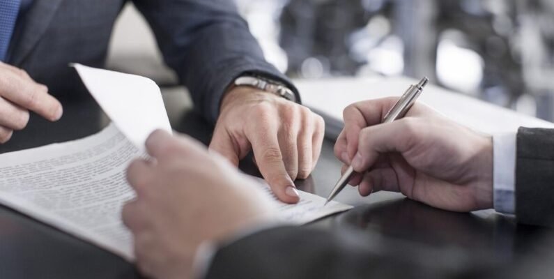 Все, що вам потрібно знати про пакт: визначення та значення договору