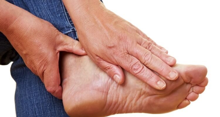 Подагра: основні причини, симптоми та ефективні методи лікування