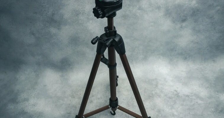 Що таке штатив: вибір та використання для ідеальних фотографій