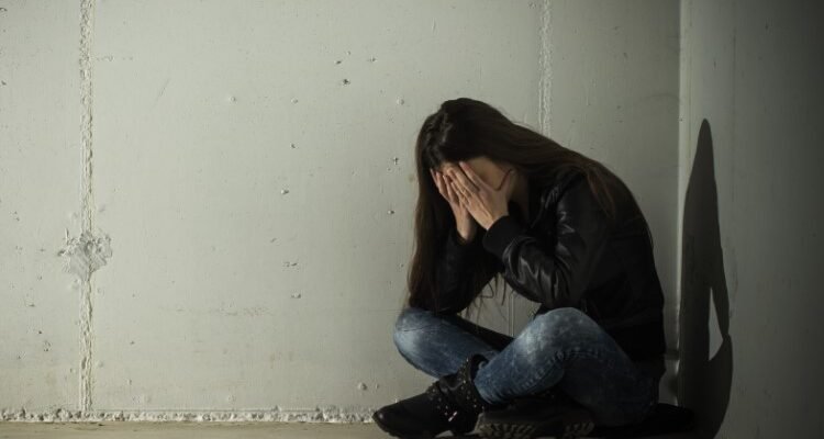Причини, ознаки та профілактика суїциду: важлива інформація для всіх