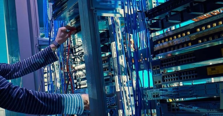 Глибокий погляд у світ телекомунікацій: основи сучасного зв’язку