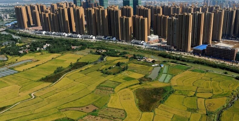 Урбанізація: перетворення села на мегаполіс та виклики сучасності