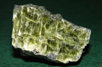 Азбест: визначення, властивості та вплив на здоров’я людини