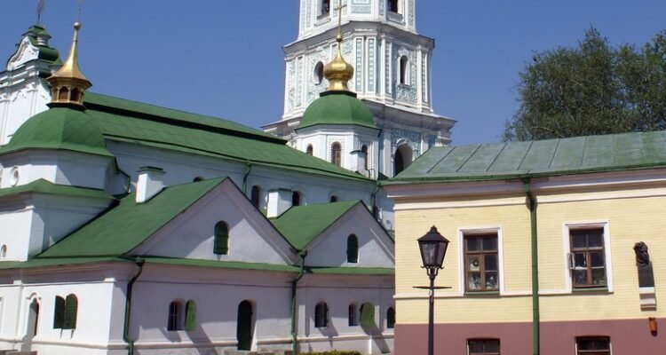 Бурса: визначення, особливості та роль у сучасній освіті України