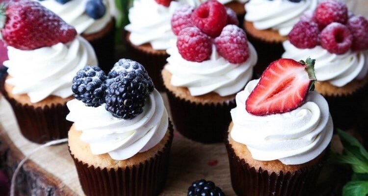 Капкейки: Що це таке та як вони підкорили кондитерський світ?