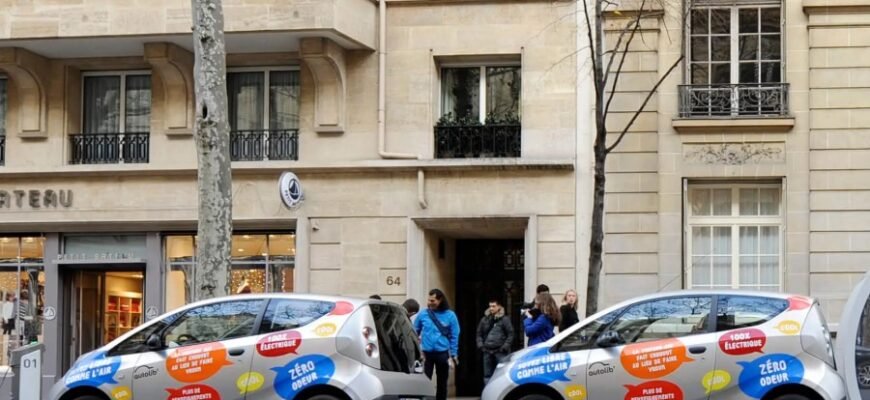 Заголовок  
Що таке шеринг авто: сучасні можливості спільного користування