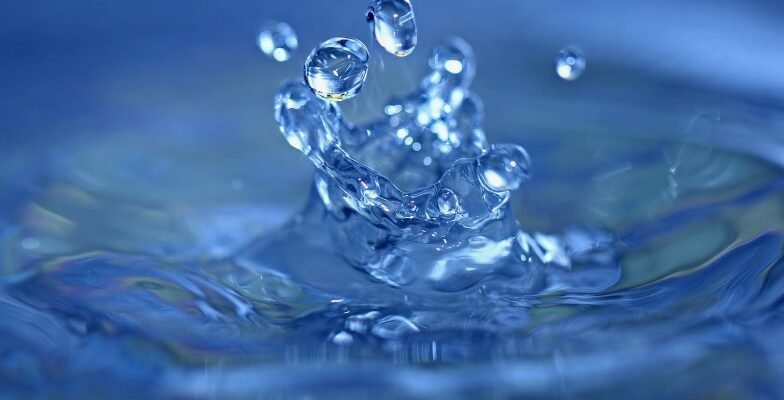 Структурована вода: наукові факти, розвінчання міфів та важливість